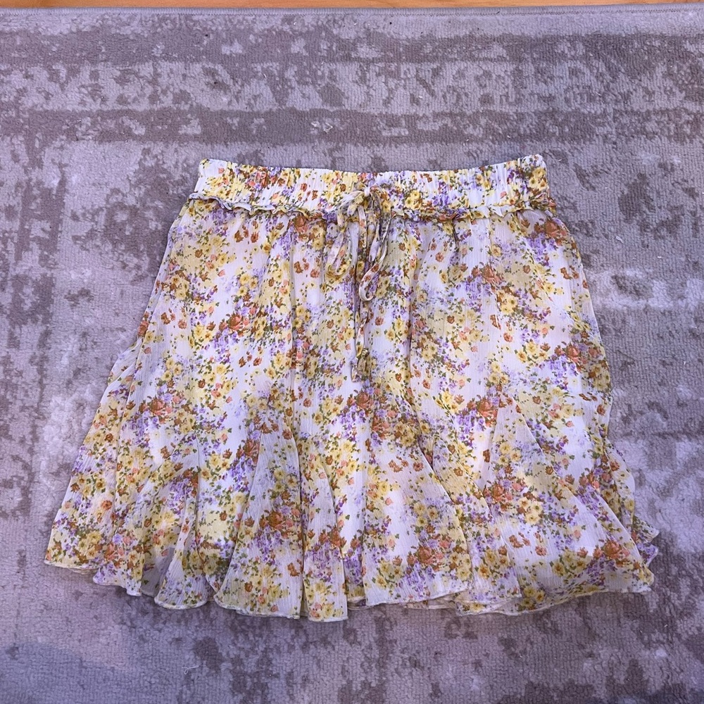 Floral Vici Skirt Size Small